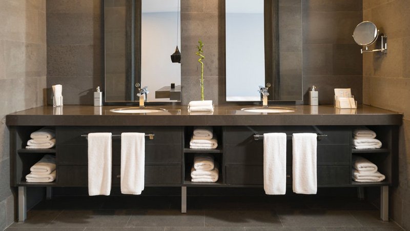 photo of mirrors in bathroom.jpg